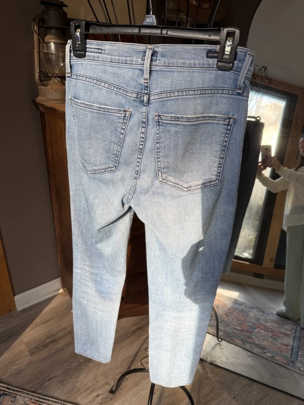 Citizens Of Humanity Light Wash Cropped High-Rise Skinny Jeans - Picture 9 of 9